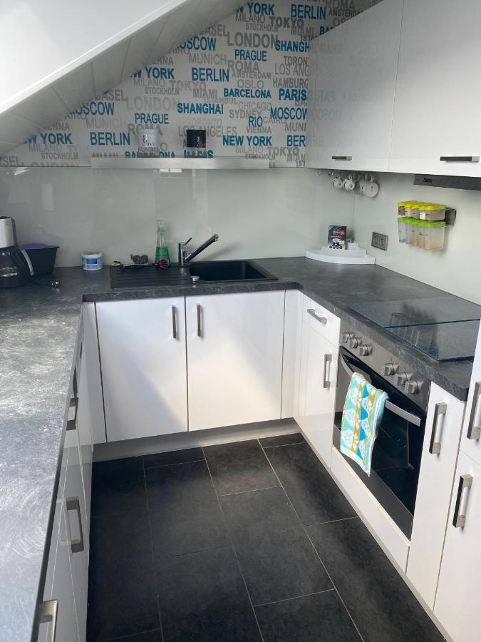 Moderne Ferienwohnung Neckarschleife Mit Klimaanlage Kirchheim am Neckar Esterno foto