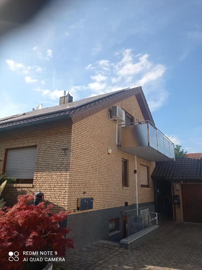 Moderne Ferienwohnung Neckarschleife Mit Klimaanlage Kirchheim am Neckar Esterno foto